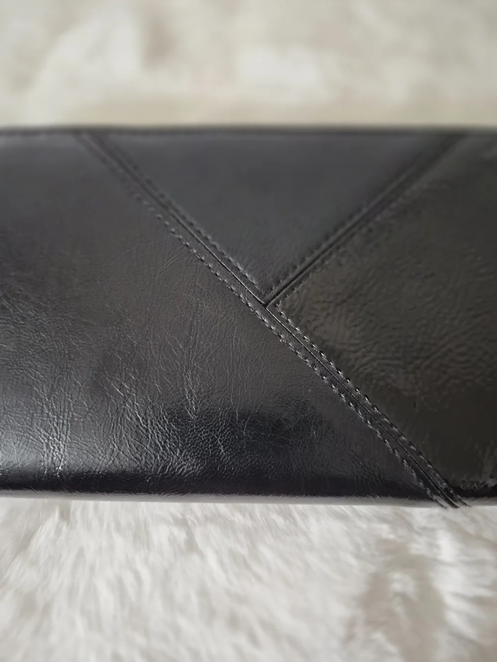 Victoria's Secret Black Patent Zip-Around Wallet with Gold Studs - Picture 3 of 10